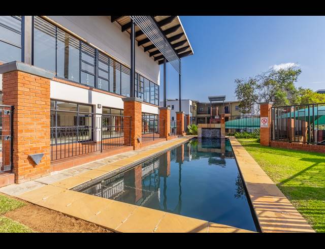 2 BEDROOM APARTMENT FOR SALE IN DOUGLASDALE